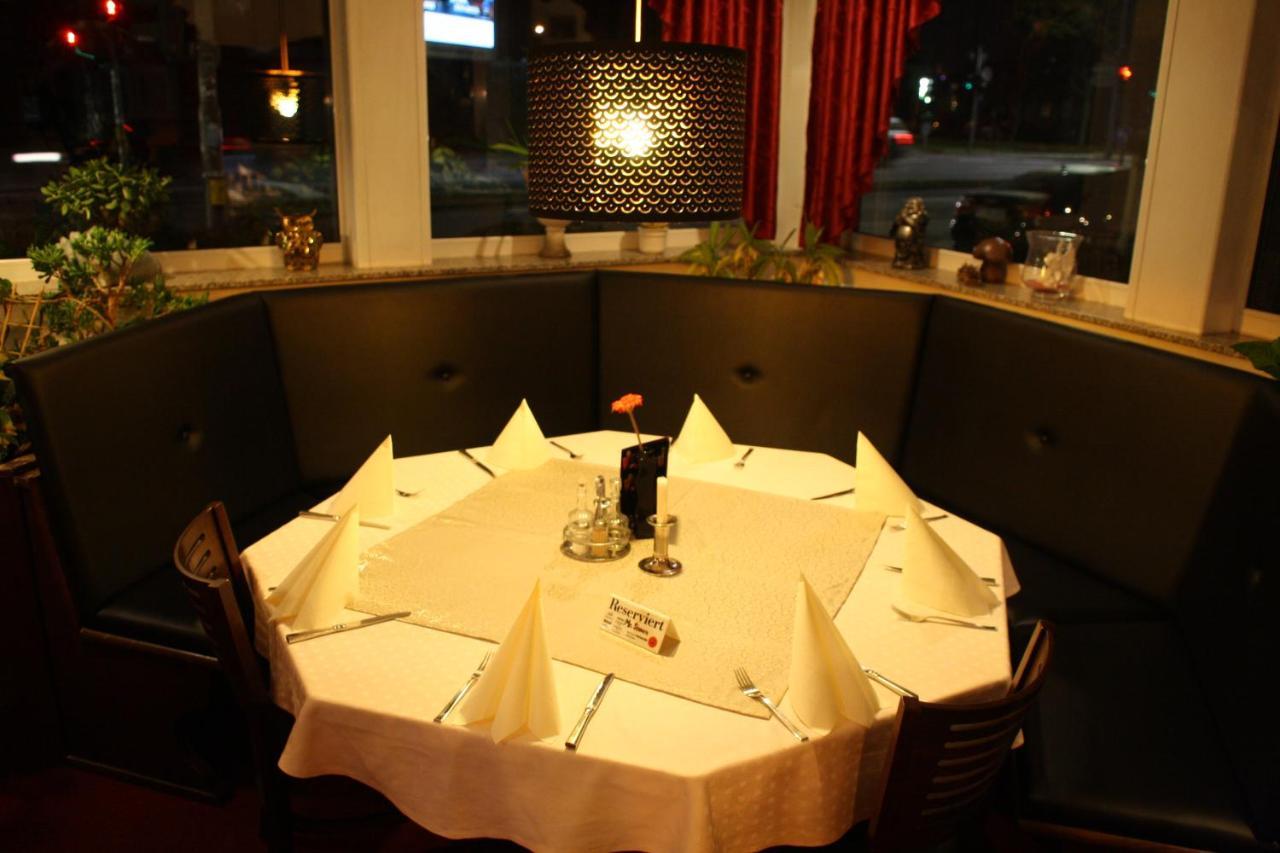 Hotel Restaurant Balkan เทรียร์ ภายนอก รูปภาพ